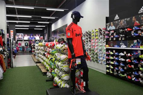 Tienda deportiva - Belanja Sepatu & Pakaian Olahraga Terbaru | GRATIS Ongkir | Dijamin Original | Koleksi Eksklusif | Belanja Sekarang!